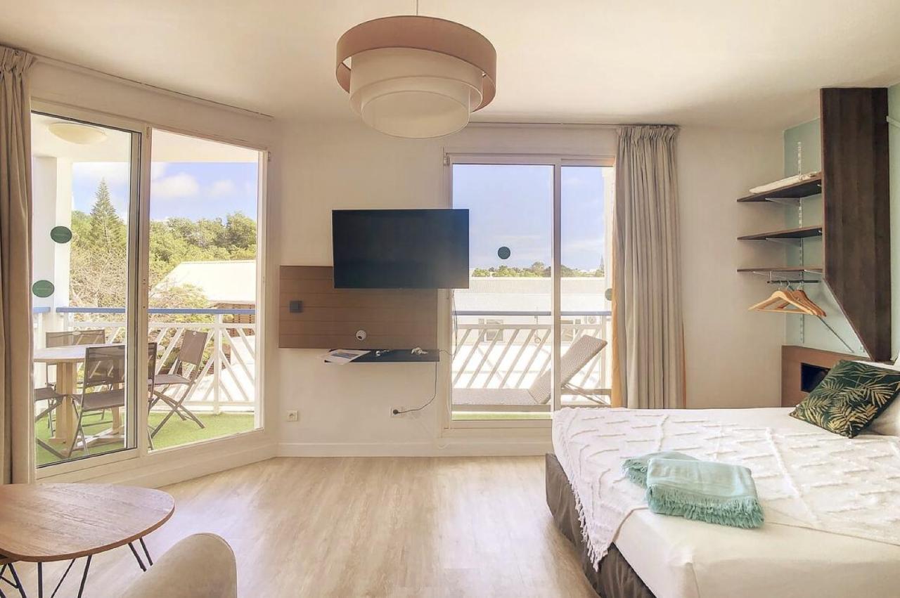 Archipel Guadeloupeen - Elegant Cocon D'Architecte 2 Etoiles Entre Grand Balcon, Piscine & Lagon Сен-Франсуа Экстерьер фото
