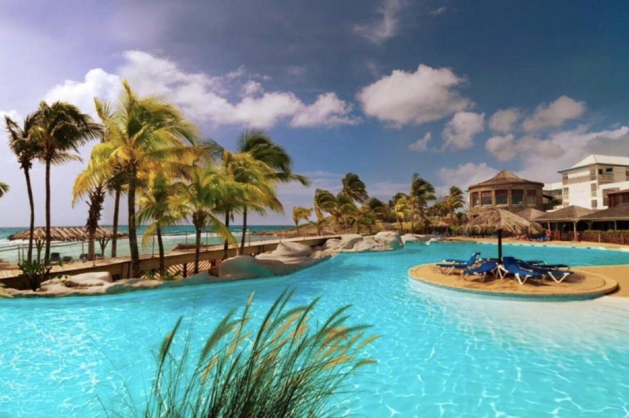 Archipel Guadeloupeen - Elegant Cocon D'Architecte 2 Etoiles Entre Grand Balcon, Piscine & Lagon Сен-Франсуа Экстерьер фото
