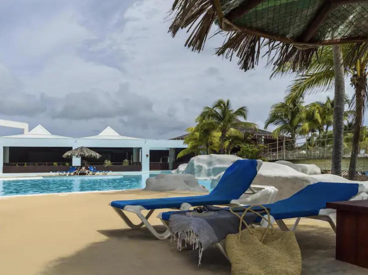 Archipel Guadeloupeen - Elegant Cocon D'Architecte 2 Etoiles Entre Grand Balcon, Piscine & Lagon Сен-Франсуа Экстерьер фото